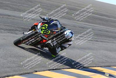 media/Jan-14-2024-SoCal Trackdays (Sun) [[2e55ec21a6]]/Bowl (11am)/